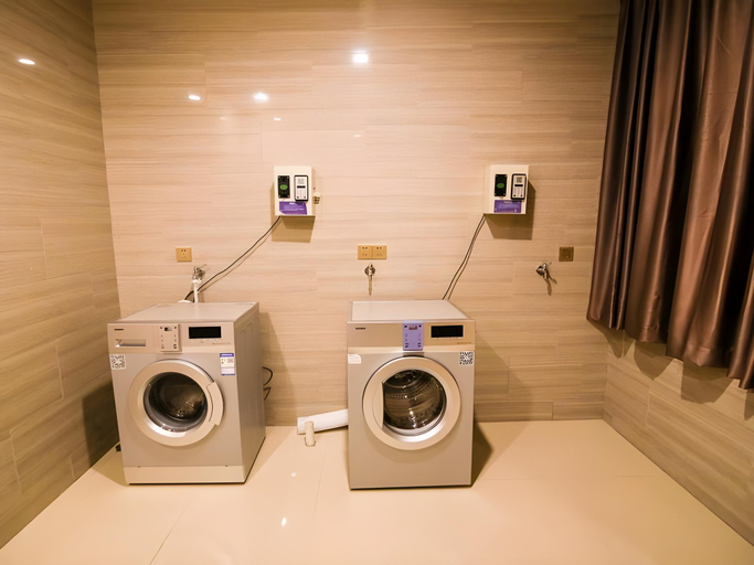 Bathroom 4, GreenTree Inn Huaibei Xiangshan District Guogou Square Hotel, Huaibei