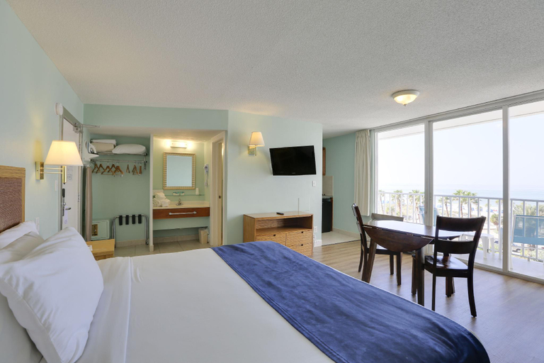 Bedroom 3, The Beachview Inn Clearwater Beach, Pinellas