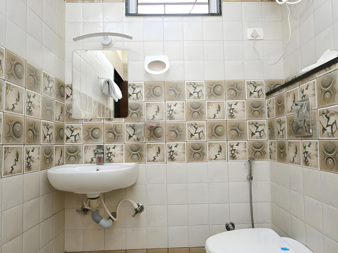 Bathroom, HOTEL HALLMARK, Kota