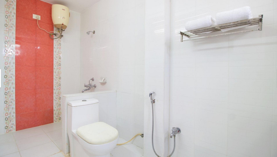 Bathroom, Hotel Sun square, Krishna
