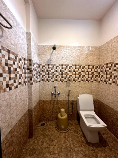 Bathroom 2, SVIKSHA INN, The Nilgiris