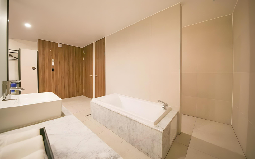 Bathroom 5, Wol Hotel (Cheonan Cheongsu Branch), Cheonan