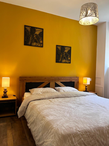 Bedroom 2, Le Grillon AX, Ariège