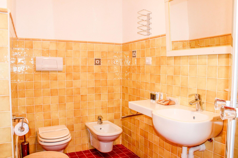 Bathroom 4, Hotel Costa Paradiso, Olbia-Tempio