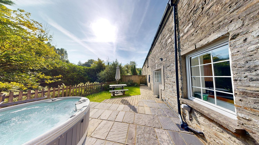 Sport & Beauty 3, Swansea Valley Holiday Cottages, Neath Port Talbot