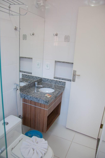 Bathroom 4, Lacqua DiRoma V Via Caldas, Caldas Novas