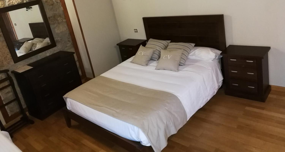Bedroom 5, Duerming Casa Vilamor, Lugo