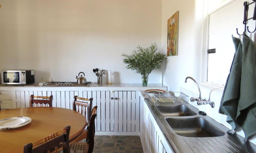 Others 5, De Rustica Stable Stay, Eden