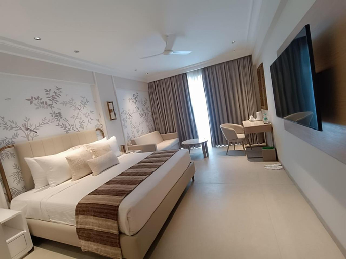 Bedroom, Sun N Sand Shirdi Hotel, Ahmadnagar