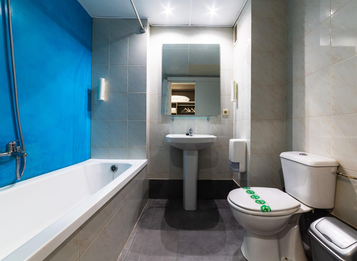 Bathroom 3, Inter 2, Tarragona