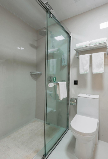 Bathroom 4, Greentree Inn Wuhu Eshan Road University City, Wuhu