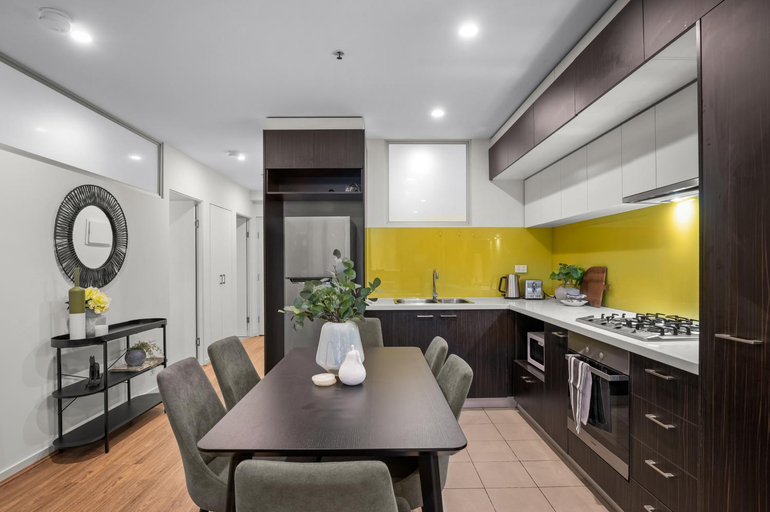 Others 4, WOW Apartment on Sutherland, Melbourne