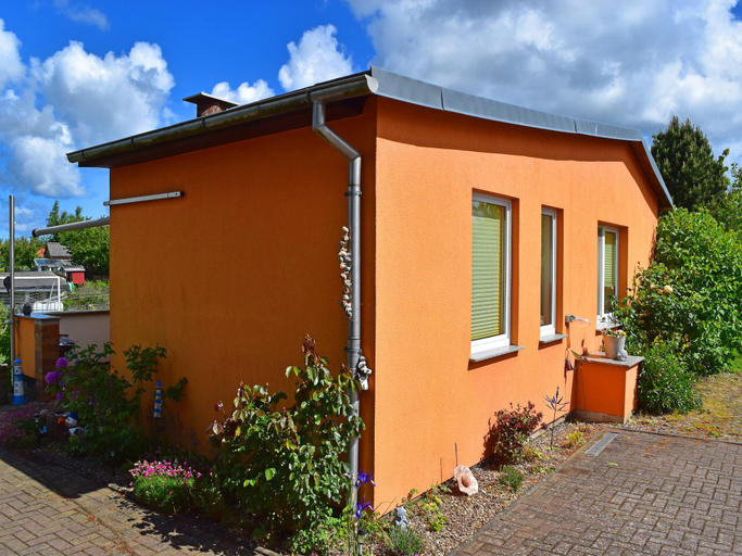 Exterior & Views 1, Idyllischer Bungalow an der Ostseekuste, Rostock