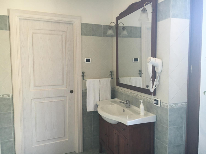 Bathroom 2, Maison de Charme Iommella, Napoli