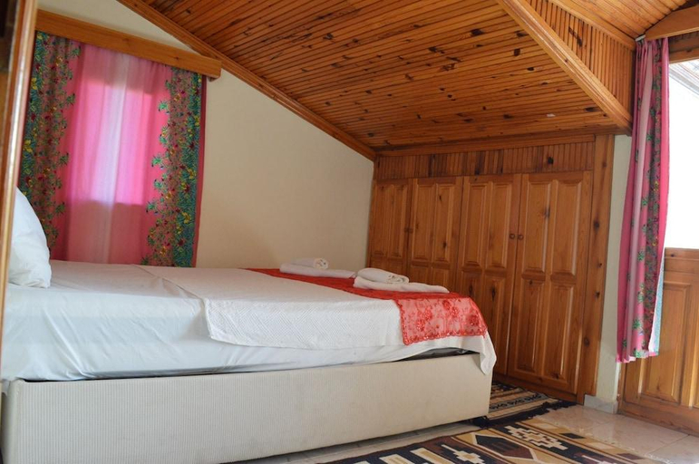 Bedroom 3, Erasmus Apart Hotel, Ortaca