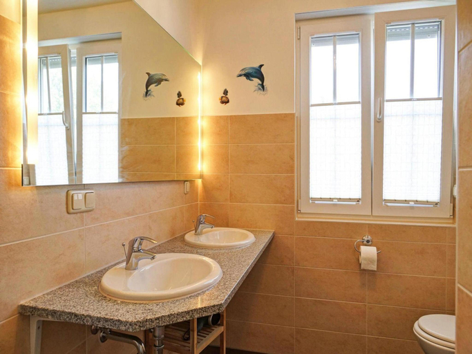 Bathroom 3, Ferienhaus Nachtigall, Glowe, Vorpommern-Rügen