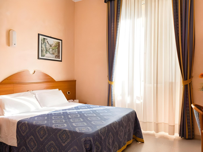 Bedroom 3, Baltik Guest House, Rome