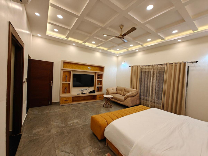 Bedroom 2, The Paradise ~ Luxury 3BR Villa near the Airport, Dehradun