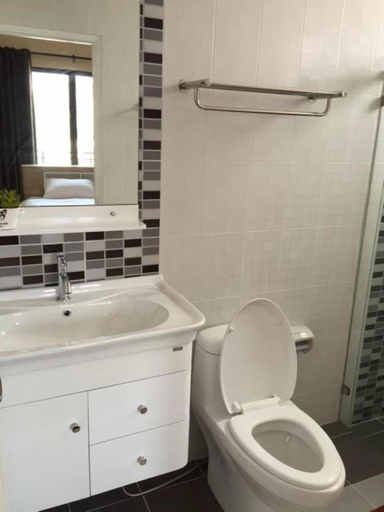 Bathroom 3, Baan Pleon View by Ratcharin, Pran Buri