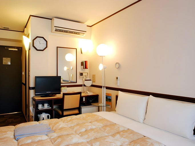 Bedroom 2, Toyoko Inn Tsuruga Ekimae, Tsuruga