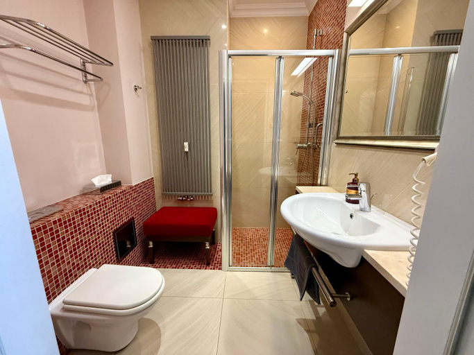 Bathroom 5, DK Dyplomat, Olsztyn