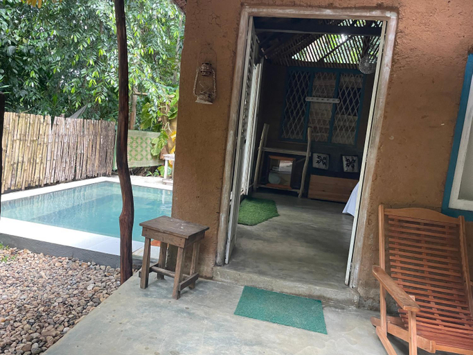 Others 5, Maoya cabana mawanella, Mawanella