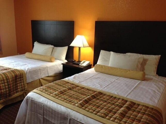 Bedroom 2, Budgetel Inn, Saratoga