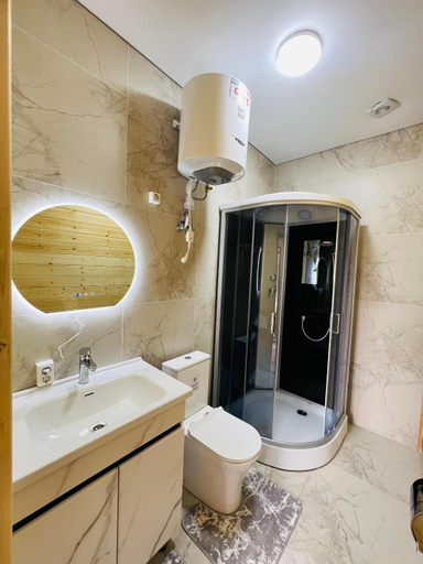 Bathroom 4, Bermet Guest House, Ak-Suu