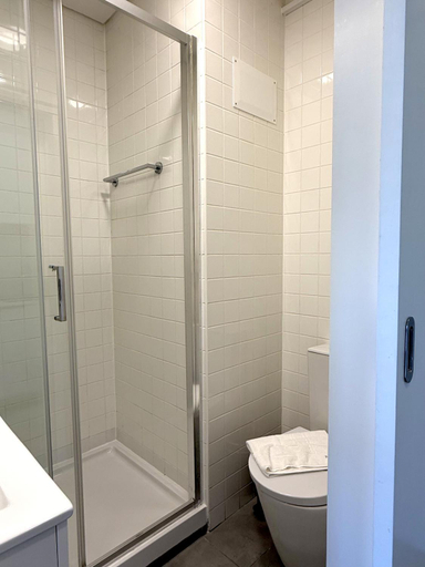 Bathroom 4, Metropolitan Living Lisbon - Janelas Verdes, Lisbon