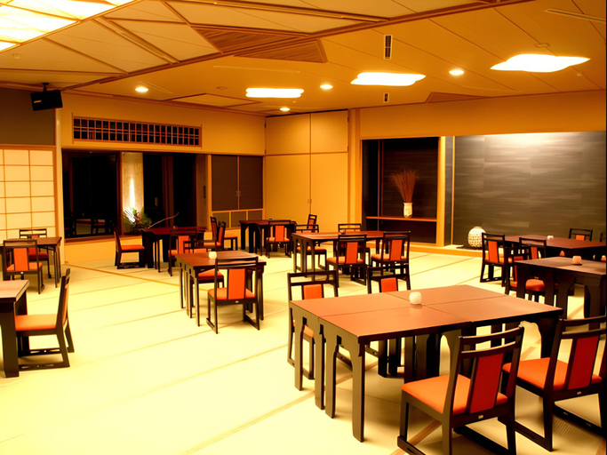 Food & Drinks 3, Nishiyama Onsen Keiunkan, Hayakawa