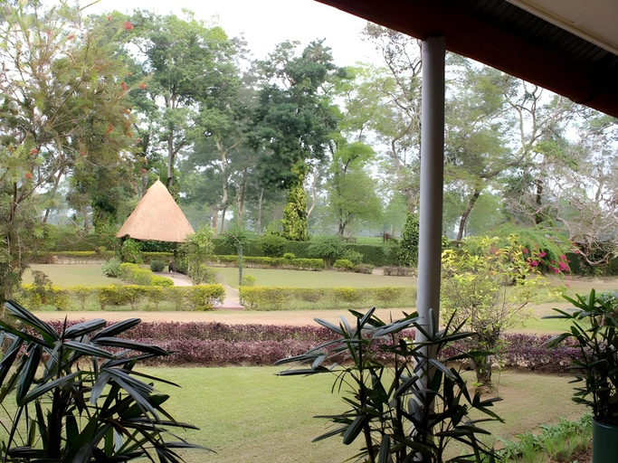 Lobby, Wathai Heritage Tea Bungalow, Tinsukia