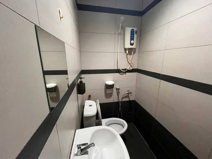 Bathroom 4, Hotel O Jb Sojourn, Johor Bahru
