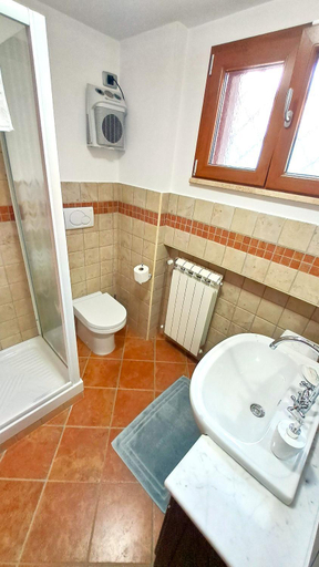 Bathroom 3, Alloggio Gladiolo, Latina