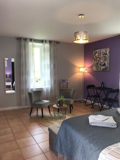 Others 4, Chambre "Lavande" - Le soleil des Cevennes, Gard