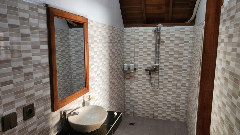 Bathroom, Kubu River View, Buleleng