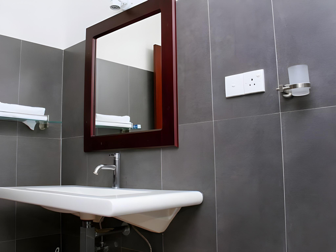 Bathroom 3, Villa Dineha, Hikkaduwa