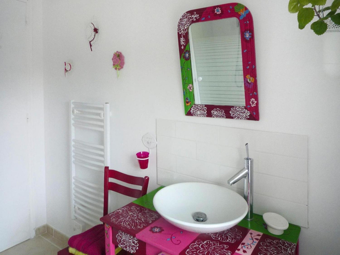 Bathroom 3, Country House near Binic Beaches, Côtes-d'Armor