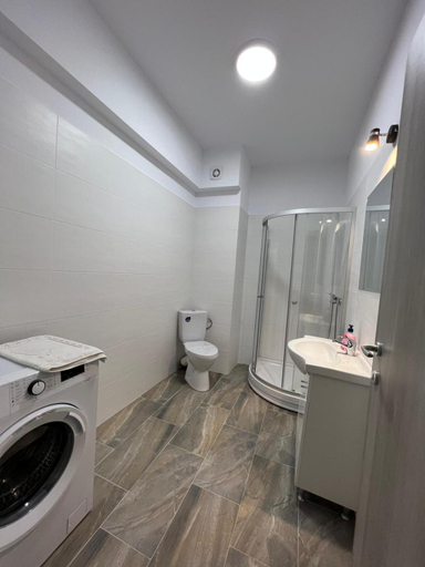 Bathroom 2, Cozy Tatarasi One Residence Apartments, Iasi