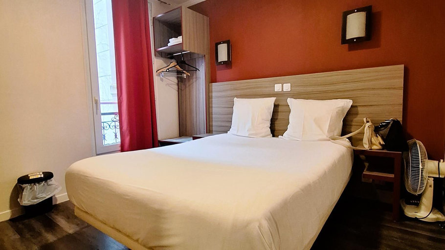Bedroom 3, Hipotel Paris Gambetta Republique, Paris