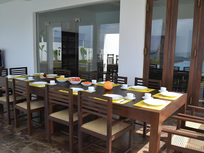 Food & Drinks 5, Silverlane Beach House, Devinuwara