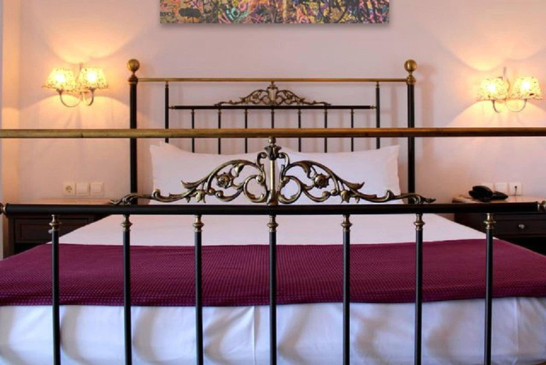 Bedroom 2, Castello City Hotel, Crete