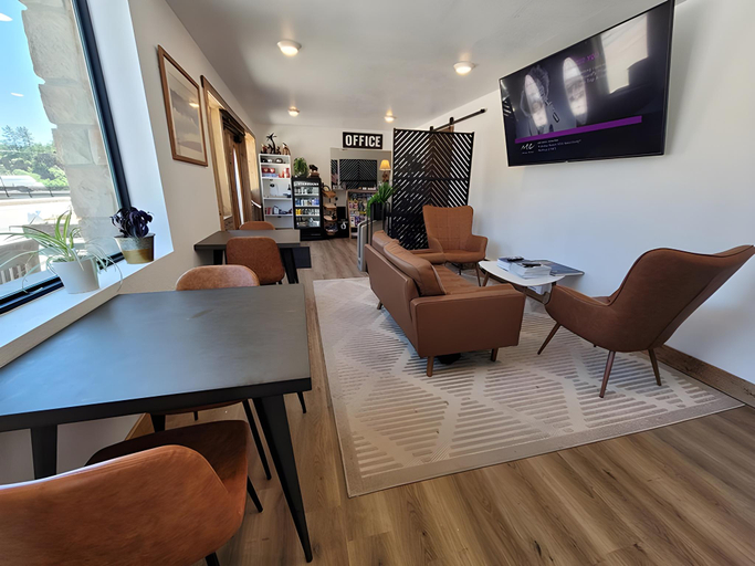 Food & Drinks 4, Americas Best Value Inn by the River Hot Springs, Fall River