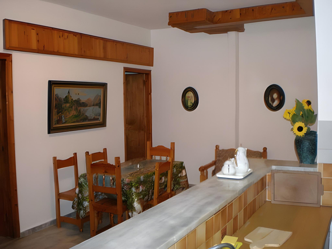 Others 4, Villa Maria, Epirus