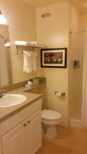 Bathroom 4, Washington Plaza - Portland, Multnomah