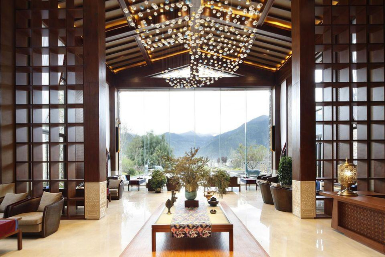 Others, Grand House Linzhi Tingyue, Nyingtri