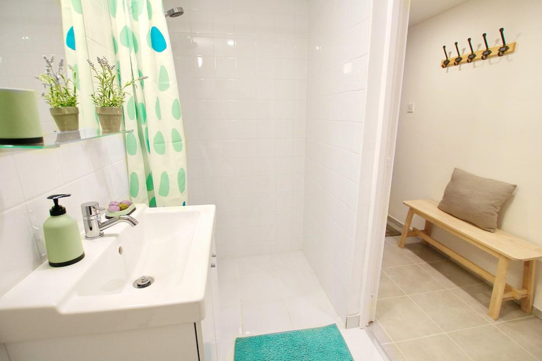 Bathroom, Awesome Budapest Downtown Studio w Balcony&Parking, Budapesti