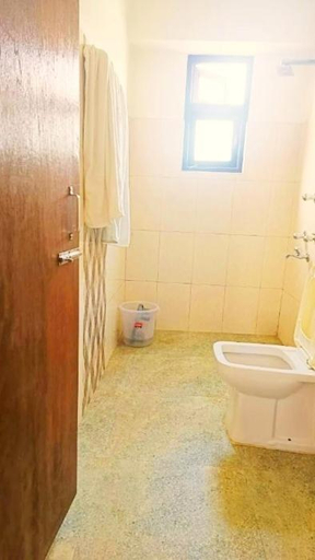 Bathroom 3, Tripoo Rhisum the Haapo Retreat, West Sikkim