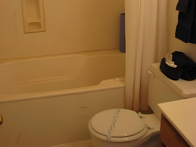 Bathroom 2, Duffin Cove Resort, Alberni-Clayoquot