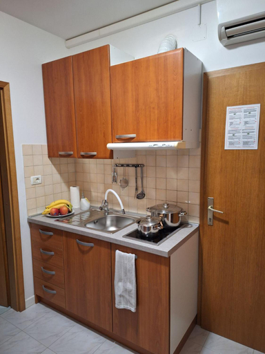 Others 5, House Olive Garden Strunjan, Izola