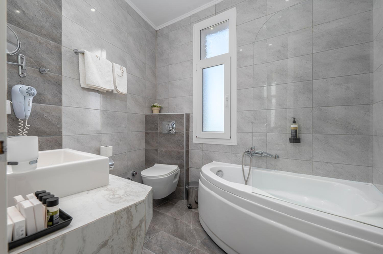 Bathroom 5, Alia Palace Hotel & Villas, Central Macedonia
